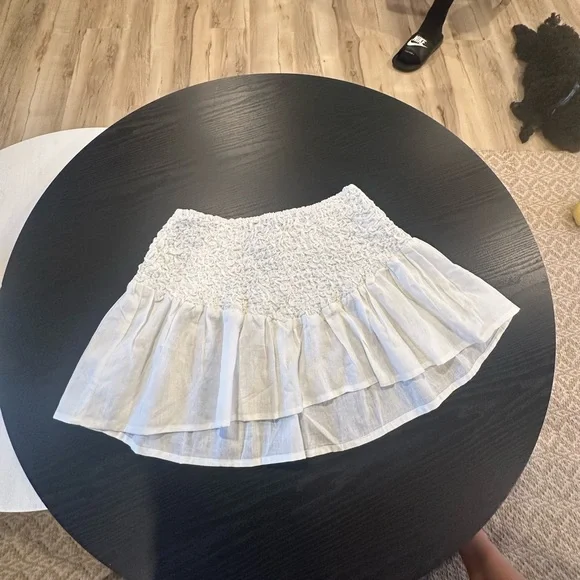 popcorn hanky hem mini skirt and top in white - a set brand new no tags - Picture 4 of 5